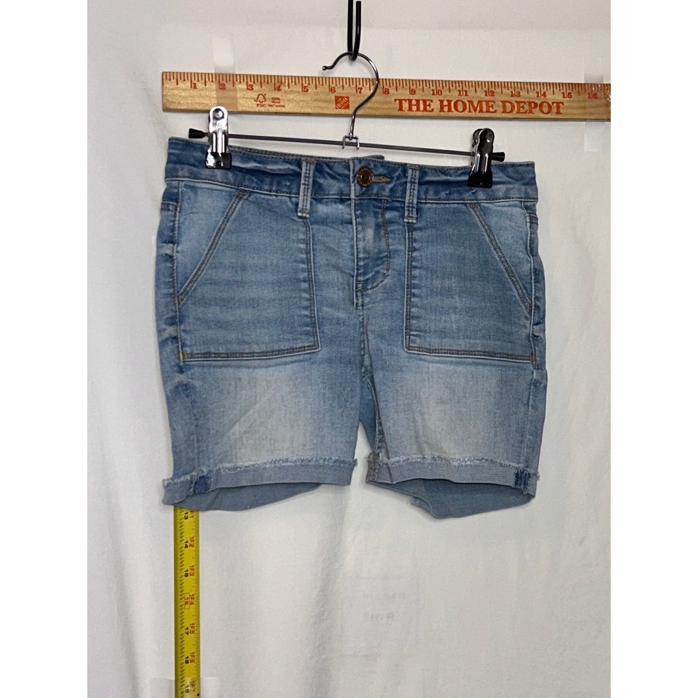 SO Girls Light Wash Utility Denim Shorts Size 12 Blue Stretch Raw Hem Cuffed